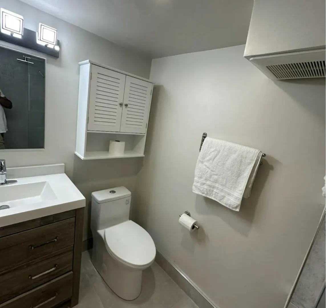 Pvt Studio Near Waterloo Airport & Minutes To Downtown Kitchener