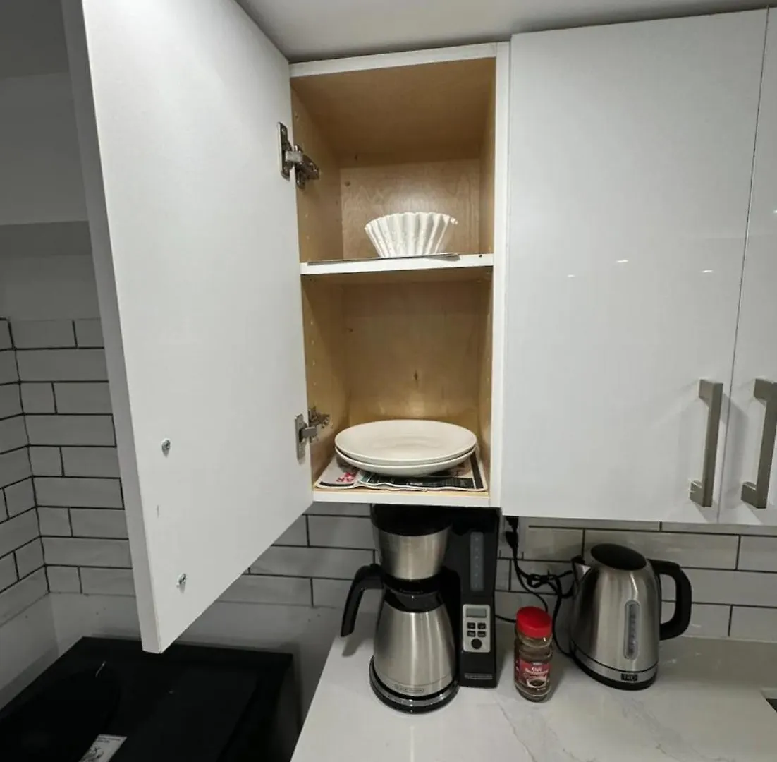 Apartment Pvt Studio Near Waterloo Airport & Minutes To Downtown Kitchener